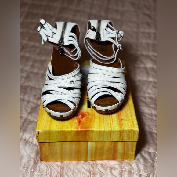 Jeffrey Campbell Woodie Calista with ankle straps 6 - Picture 1 of 7